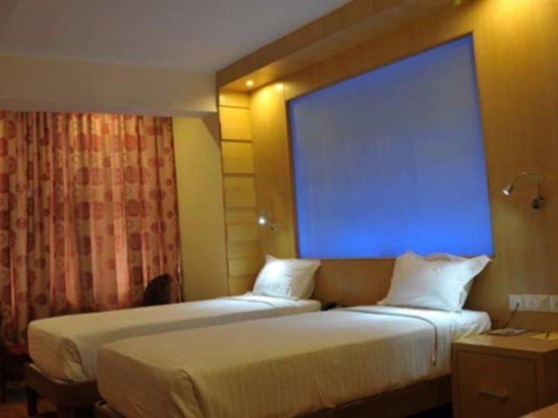 Hotel Emarald, ניו דלהי מראה חיצוני תמונה